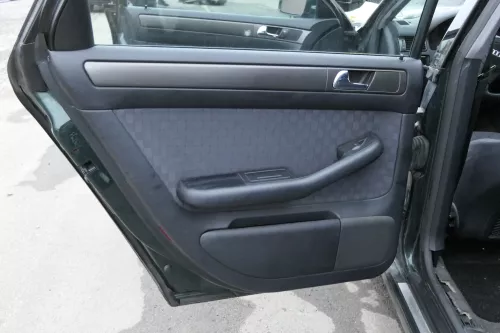 Audi A6 4B Türverkleidung Verkleidung Tür vorne +hinten links und rechts 152605 (152605)