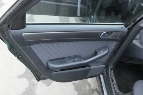 Audi A6 4B Türverkleidung Verkleidung Tür vorne +hinten links und rechts 152605 (152605)