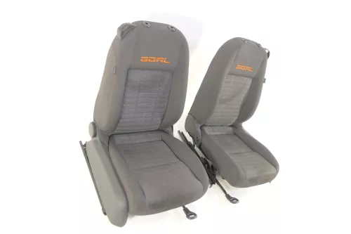 VW Caddy 3 2k Sitz Fahrersitz vorne links  rechts Beifahrersitz beide Sitze Goal