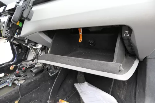 VW Passat 3C Handschuhfach Handschuhfachdeckel Deckel Klappe grau classicgrey (152622)