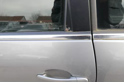 VW Passat 3B 3BG Kombi Avant Variant Tür hinten links mit Scheibe grau LD7W urba (152661)