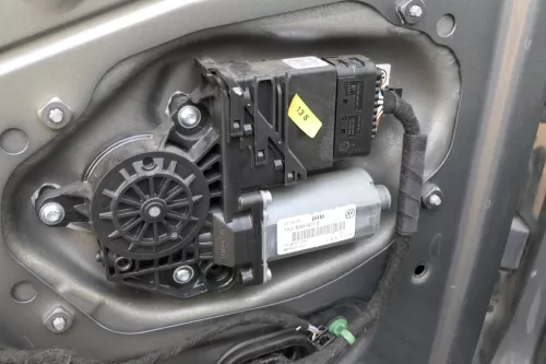 VW Golf 5 ektrischer Fensterheber Motor hinten links 1K4839401E 1K0959703K