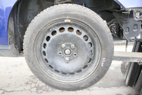 VW Passat 3C CC Golf Reifen Winterrreifen M&S 205/55 R16 91H Felgen 4-6mm (152709)