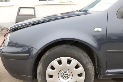 VW Golf 4 Kotflügel vorne links blau LC5F bluegraphit