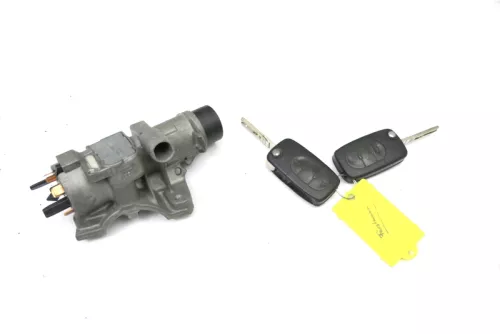 Audi A4 B6 8E mit 2x Schlüssel Schloß Zündschloß Funkschlüssel