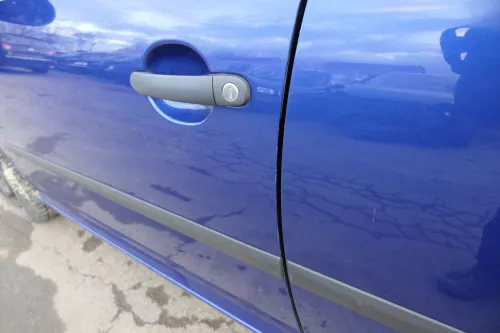 VW Golf 5 V 1K Tür vorne links Fahrertür 4/5-Türer blau LA5J laserblue TÜRBLATT (152910)