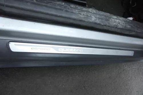 Audi A6 4F Blende Holm rechts unten Schweller Verkleidung Abdeckung Allroad (152976)