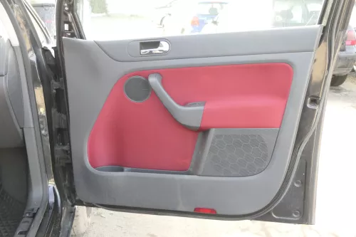 VW Golf Plus 5M 4x Türverkleidung Verkleidung Tür vorn hinten links rot (154921)