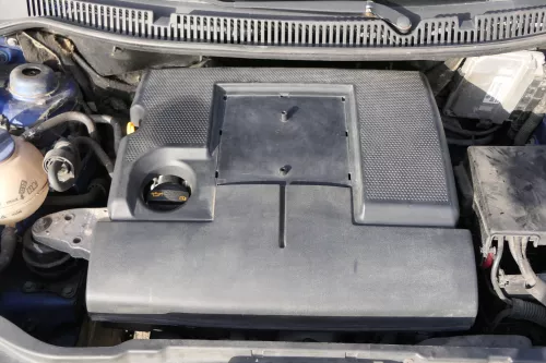 Polo 9N 9N3 Luftfilterkasten Luftfilter Motorabdeckung 1,2 64PS 47kw AZQ BME 12V