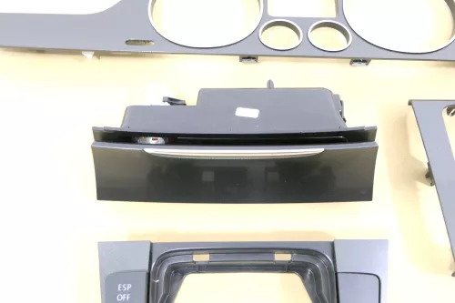 VW Passat 3C Mittelkonsole Verkleidung um Radio Klappe Abdeckung Dekor dunkel gr (155086)