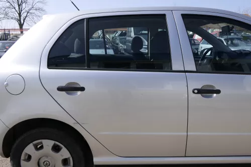 Skoda Fabia 6Y Limousine Schrägheck Tür hinten rechts grau silber LF7T diamantsi