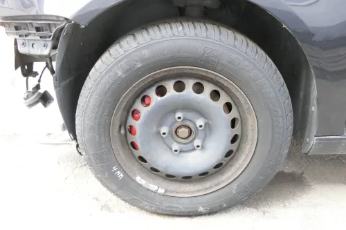 4x VW Golf 6 Plus 5M 195/65 R15 91T Winterreifen M+S Felgen Reifen M&S 4-6mm