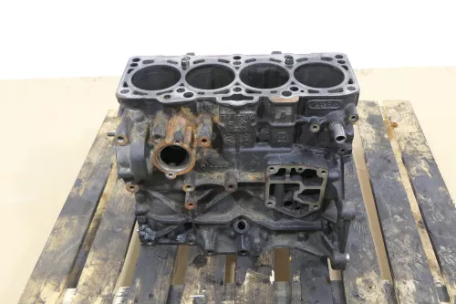 VW Passat 3C Motorblock Motor 2,0 TDI 103kw BMP 140PS NUR BLOCK (155636)