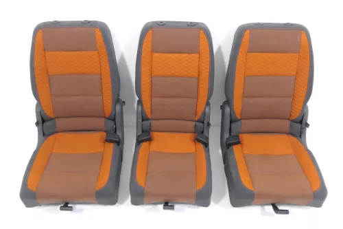 VW Touran Sitz Sitze hinten 1.Reihe Rücksitz alle 3 Stück Isofix Cross orange
