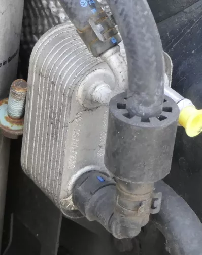 VW T5 Touareg Kühler Kraftstoffkühler 2,5 TDI 7L6203491C