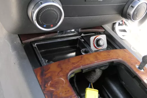 VW Touareg 7L Aschenbecher Mitteltunnel Tunnel Holz Dekor Wurzelnuss Abdeckung T (156036)