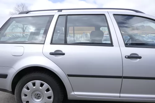 VW Golf 4 Bora Tür hinten rechts nur Kombi / Variant silber LA7W refelxsilber 8