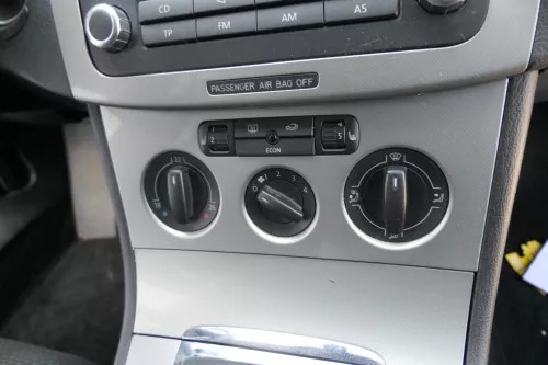 VW Passat 3C Mittelkonsole Verkleidung um Radio Abdeckung Dekor titan silber 45T (156251)