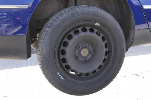 4x VW Passat 3C Golf Reifen Sommerreifen 215/55 R16 93V Felgen 4-5mm (156254)