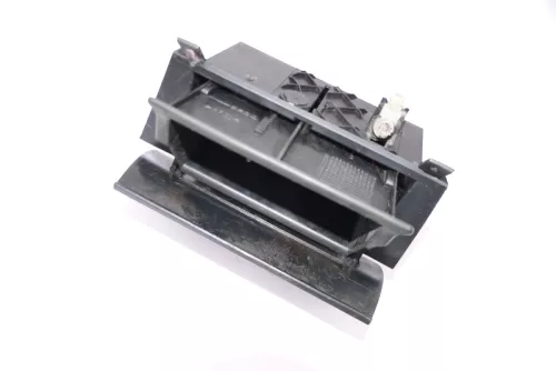 Skoda Octavia 1U Aschenbecher Zigarettenanzünder vorne 1U0857962 (156414)