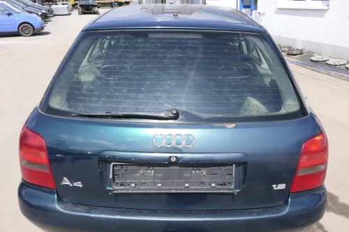 Audi A4 B5 Heckklappe hinten Klappe Kofferraumklappe Kombi grün LZ6U Scheibe