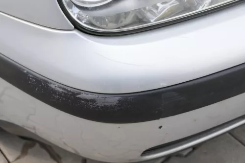 VW Golf 4 Stoßstange vorne Stoßfänger vorn vorne silber LB7Z satinsilber c (156539)