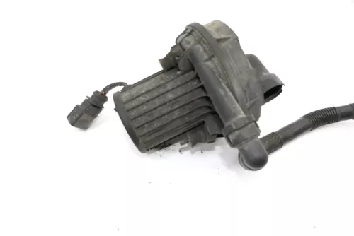 VW Golf 4 Audi A3 Sekundärluftpumpe Sekundärpumpe 06A959253E