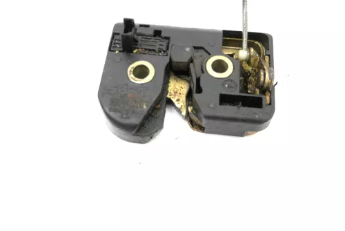 VW Polo 6K Kombi´Heckschloß Schloß unten an Heckklappe 6K0827505C Fanghaken