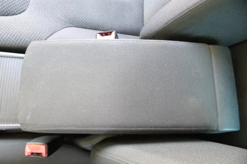 VW Passat 3C Mittelarmlehne Armlehne Fach original komplett zum nachrüsten Stoff (157028)