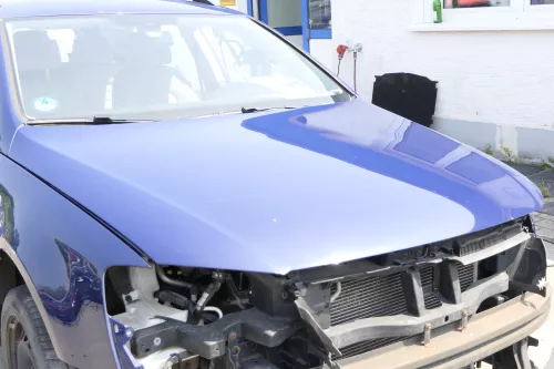 VW Passat 3C Motorhaube Klappe vorne vorn Haube blau LA5E (157199)