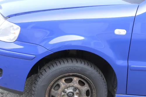 VW Polo 6N2 Kotflügel vorne links blau LA5C indigoblau (bis auf den Schweller) R