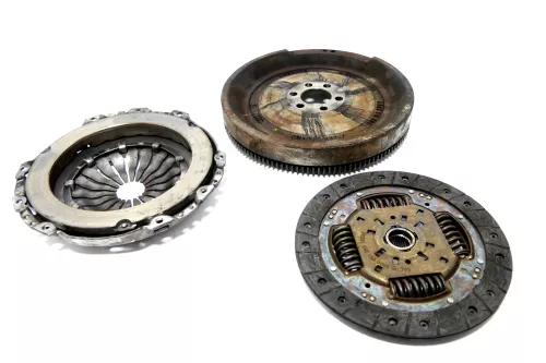 VW Polo 9N A2 Schwungrad Schwungscheibe Kupplung BNM 1,4 TDI 55kw (157748)