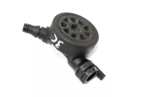 VW Passat 3C Kupplungsnehmerzylinder Kupplungsnehmer Nehmer Druckspeicher