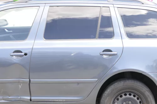 Skoda Octavia 1Z Kombi Tür hinten links grau LF7V (ohneAnbauteile)