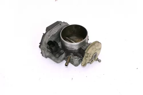 Audi A4 B5 Passat 3B Drosselklappe 078133063AK 2.4 2,8 AGA AJG APC ACK AGE Motor