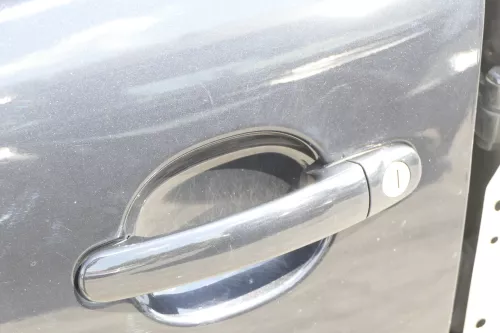 VW Golf 5 V 1K Tür vorne links Fahrertür 4/5-Türer schwarz LC9Z bl nur TÜRBLATT  (158052)