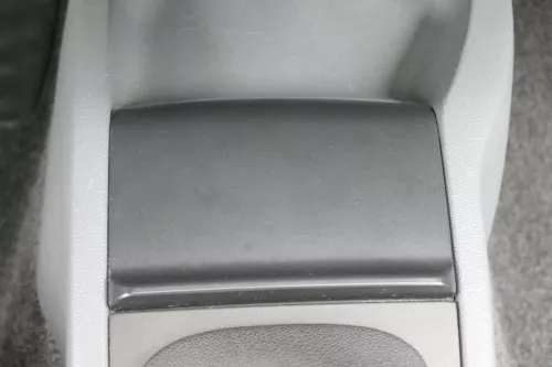 Skoda Fabia 6Y Aschenbecher vorne 6Y0857951B 47H vorn