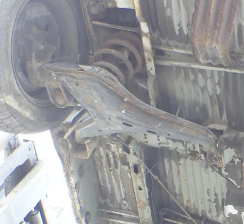 VW T4 Achse hinten links Hinterachse Achsschenkel Radlager Trommelbremse Bremse