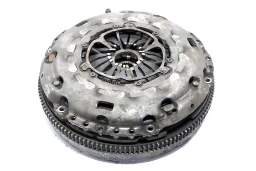 VW Touran Golf 5 Schwungrad Kupplung Zweimassenschwungrad BKD AZV BMM BMP2.0 TDI (158502)