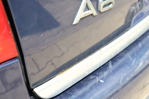 Audi A6 4B Kombi Avant Kofferraumklappe hinten Heckklappe Deckel blau LY5K (158571)