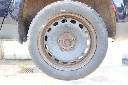 Skoda Superb 3U Passat 3BG Felgen Reifen Winterreifen M+S 205/55 R16 91H 5-8mm (158656)