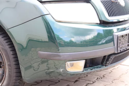 Skoda Fabia 6Y Stoßstange Stoßfänger vorne grün LF8C 2000-2004 (158661)