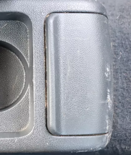 Skoda Fabia 6Y Aschenbecher hinten 6Y0863242  47H