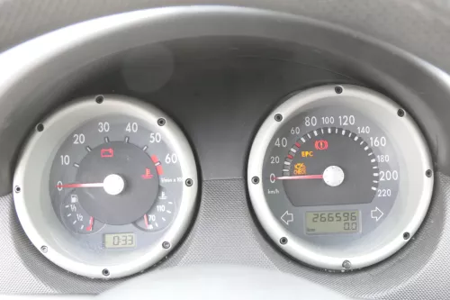 VW Polo 6N2 Tacho Tachometer Kombiinstrument 266.000km 6N0920804E 1,4 60PS 44kw