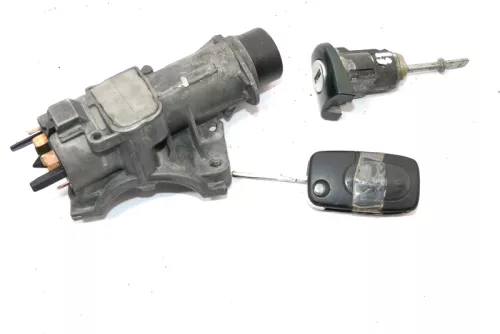 VW Passat 3B Schloßsystem 1x Türschloß 1x Schlüssel Schloß Tür Zündschloß (159140)