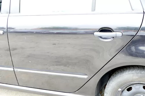 Skoda Fabia 6Y Combi Variant Kombi Tür hinten links schwarz LF9R -ohne Anbauteil (159285)