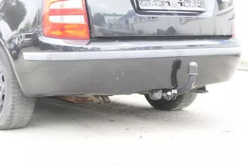 Skoda Fabia 6Y Kombi Combi Stoßstange hinten Heckstoßstange schwarz LF9R (159287)