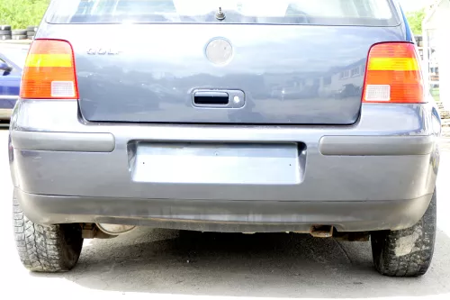 VW Golf 4 Limousine Stoßstange hinten Heckstoßstange Stoßfänger grau LD7V (159301)