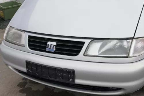 Seat Alhambra 7V 7M Kühlergrill Grill silber LB7Z satinsilber (159430)