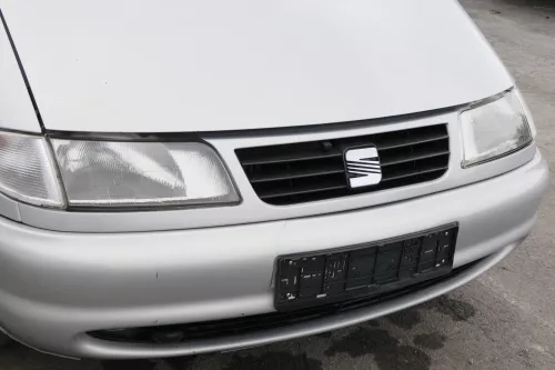 Seat Alhambra 7V 7M Kühlergrill Grill silber LB7Z satinsilber (159430)